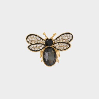 Broche bij zwart