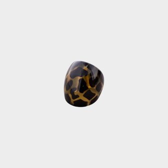 Ring resin leopard