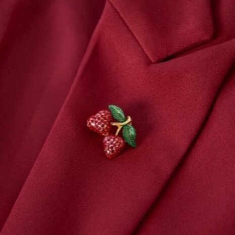 Broche crystal aardbei