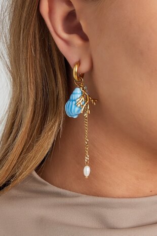 Oorbellen creool schelp roze