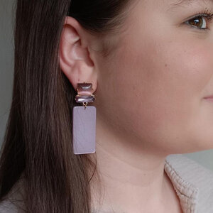 Oorbellen square pale pink