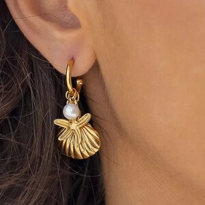 Oorbellen creool schelp parel