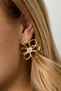 Oorbellen steker bloem parel