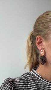 Oorbellen duo resin leopard
