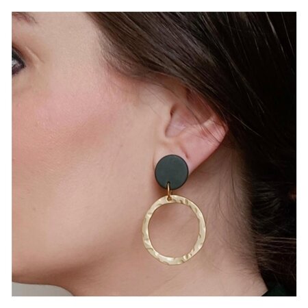 Oorbellen ring mat zwart