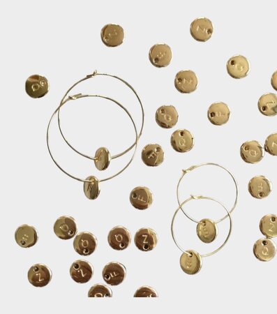 Oorbellen creool letter groot