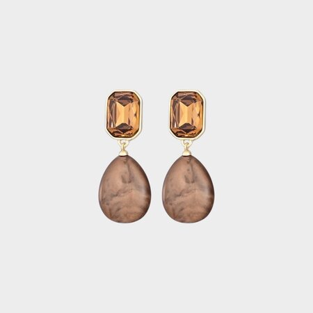 Oorbellen square resin cognac